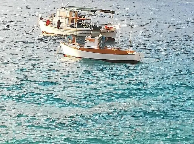 شقة Traditional House Alepis In