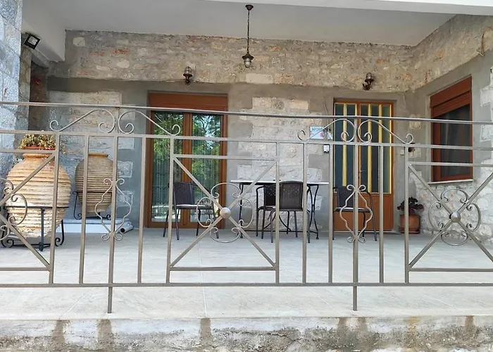 شقة Traditional House Alepis In *