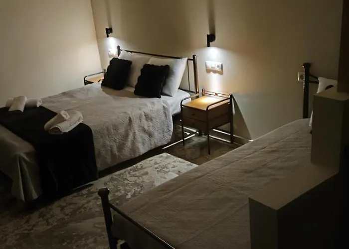 Traditional House Alepis In شقة