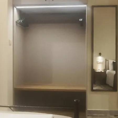 Traditional House Alepis In *